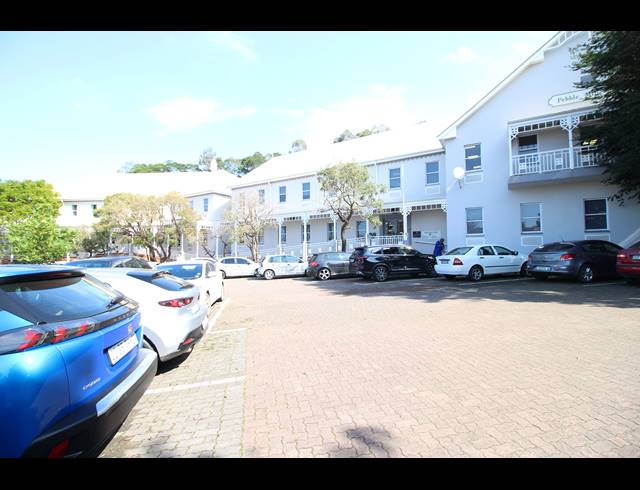 3,331M² OFFICE FOR SALE IN BEREA